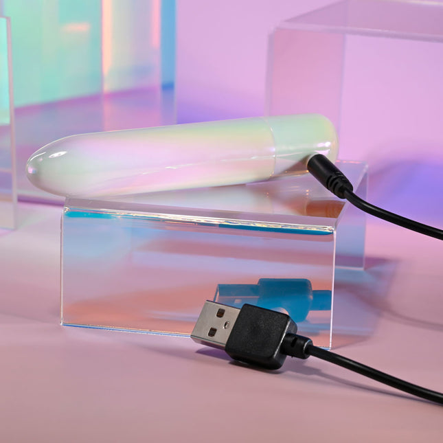 Evolved EASY DOES IT Pearlescent White Lipstick Vibrator