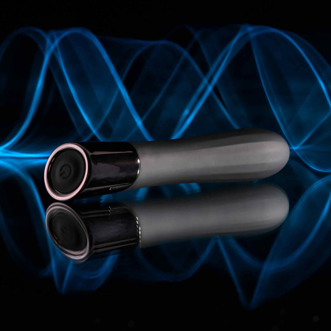 Evolved BACK IN BLACK 11.9cm Bullet Vibrator