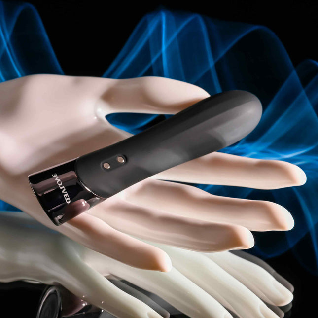 Evolved BACK IN BLACK 11.9cm Bullet Vibrator