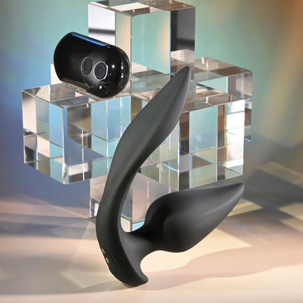 Evolved THE GENIE - Black Vibrating Plug with Wireless Remote