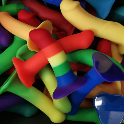Fun Factory AMOR Rainbow Dildo